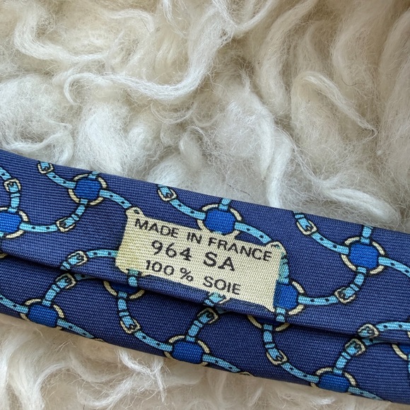 Vintage Hermès Silk Tie - Picture 2 of 9